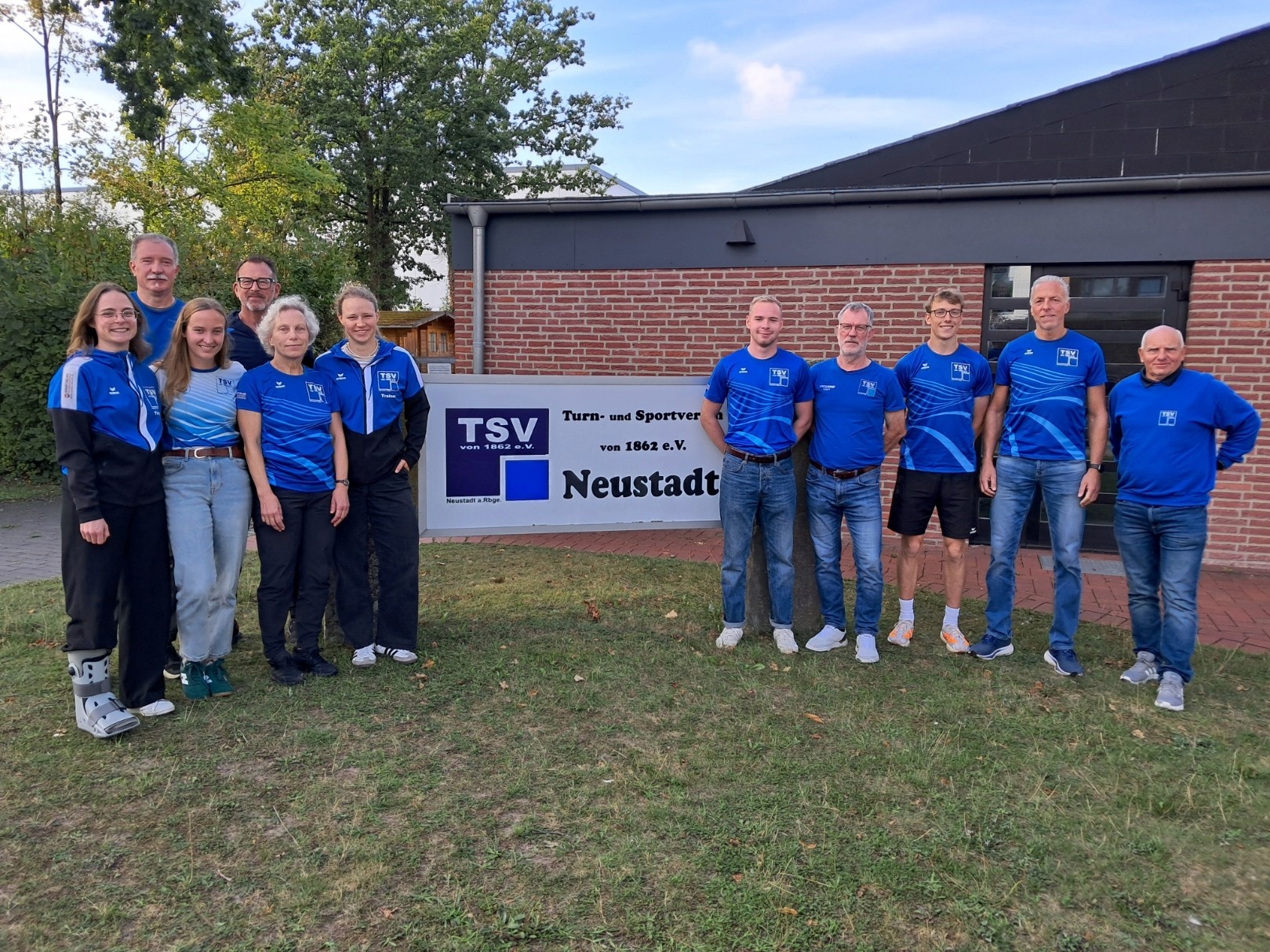 Gruppenfoto der Leichtathletikabteilung des TSV Neustadt